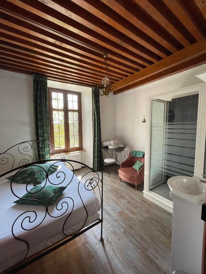 Manoir Du Grail Bed and Breakfast Devesset Exteriör bild